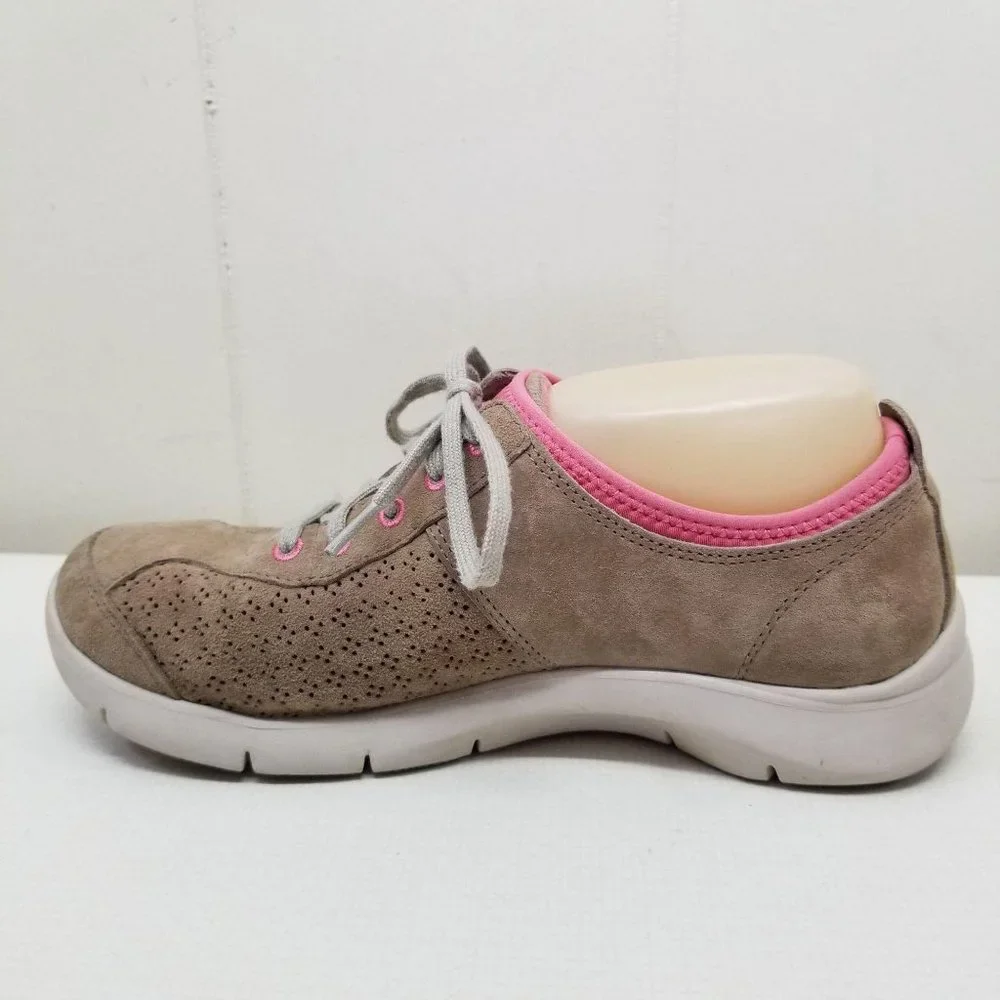Dansko 	• size